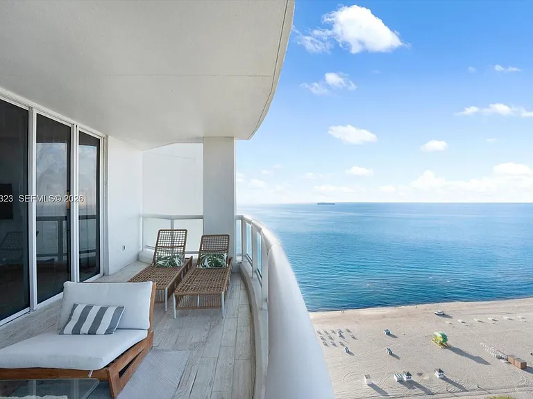 4201 Collins Ave #2301 — Photo 13