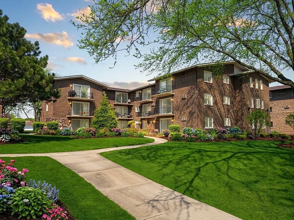 1st image of 9008 W 140th St APT 3C