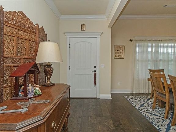 5th image of 18380 Astor Dr