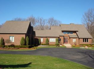 68441 Romeo Plank Rd, Ray, MI 48096