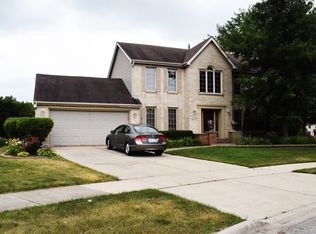 1470 Colorado Ave, Aurora, IL 60506