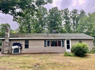 3382 Lakeview St, Harrison, MI 48625
