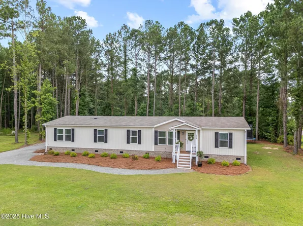 854 Camp Kirkwood Road, Watha, NC 28478