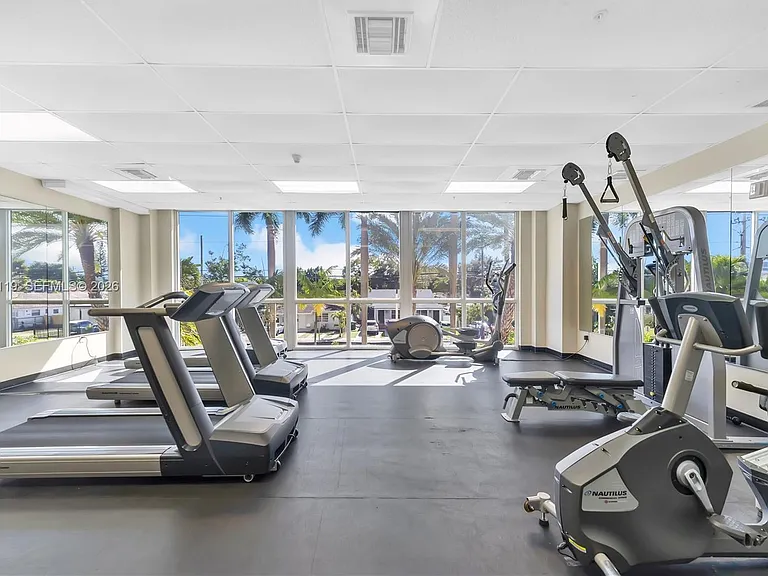 3500 Coral Way #Penthouse 10 — Photo 23