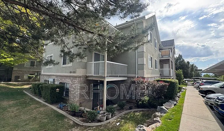 1321 W 1520 N — Photo 1