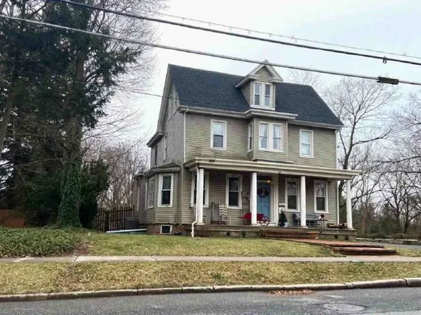 302 E Main St, Moorestown, NJ 08057