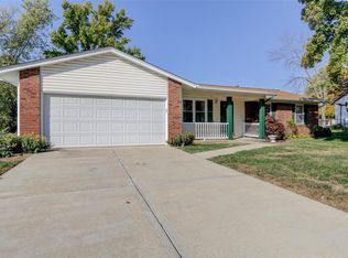 406 Kimberly Ln, Saint Peters, MO 63376