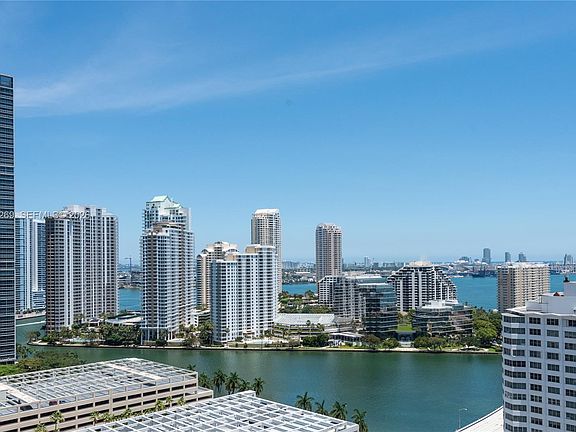 3rd image of 950 Brickell Bay Dr APT 2304