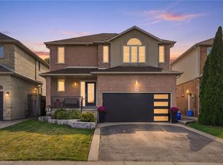 303 Webster Rd, Hamilton, ON L8G5H3