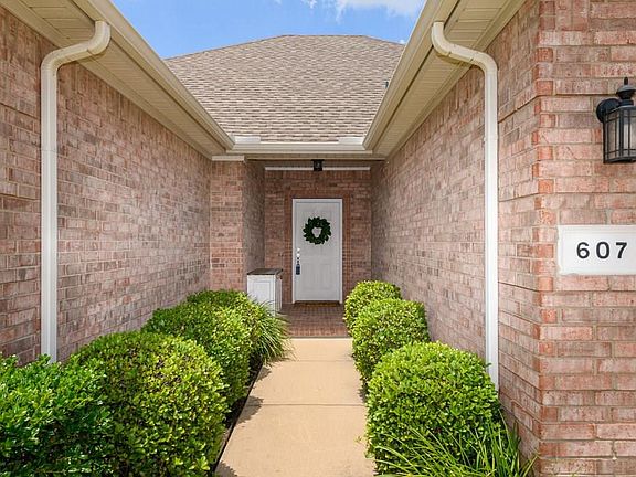 4th image of 607 Poplar Vista Ln