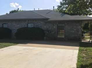552 Bluebird Ln, Red Oak, TX 75154