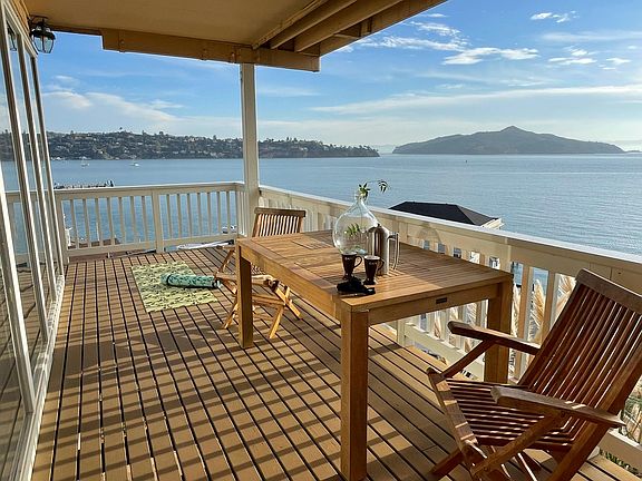 Panoramic views of San Francisco Bay from front deck