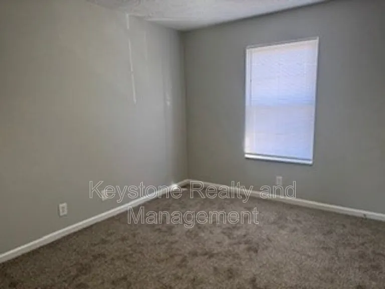 3318 Royster Ln #D — Photo 11