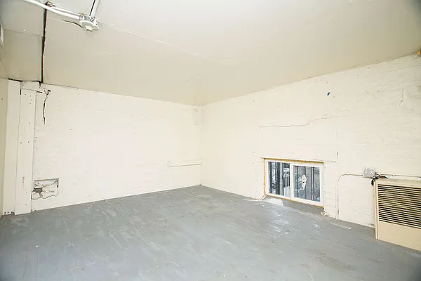 Rented by Nooklyn NYC LLC | media 7