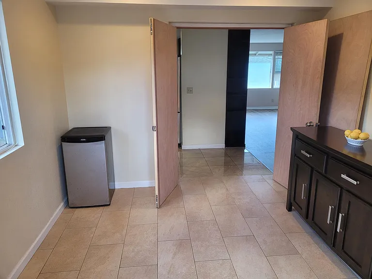 2407A Saint Louis Dr — Photo 8