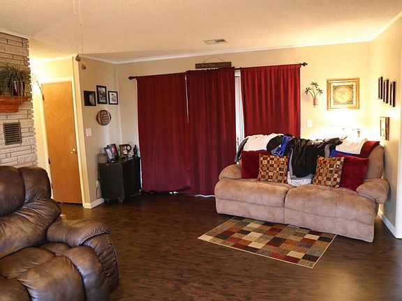 3rd image of 410 17th Ave SW