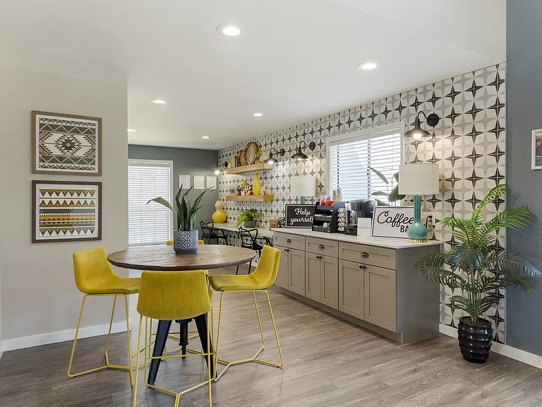 Brixton McKinney Apartments — Photo 17