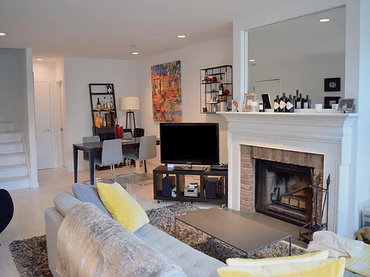 Sold by Sotheby's International Realty | media 22