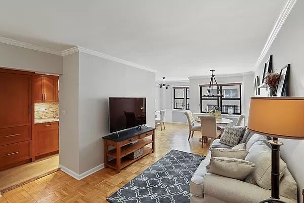1st image of 333 E 75th St APT 7A