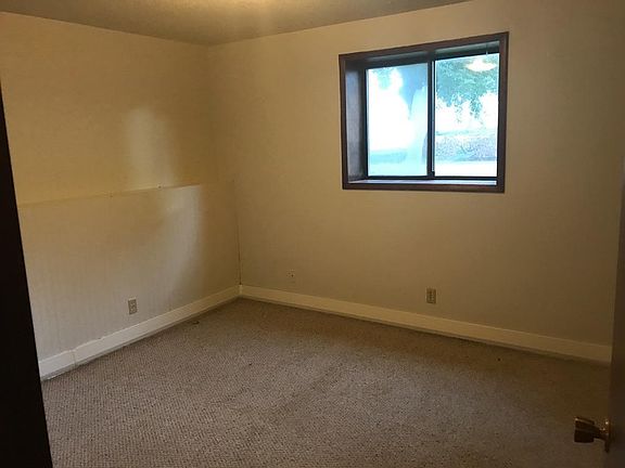 4th image of 606 Cedar St #606-02