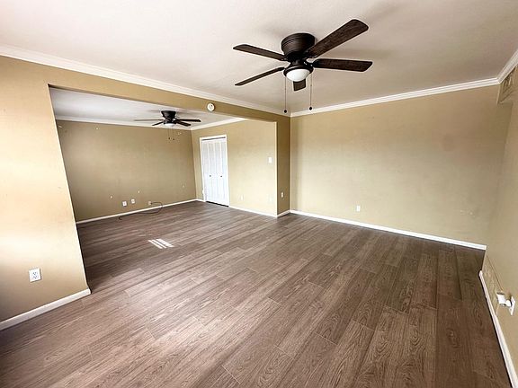 3rd image of 1813 Petroleum Dr