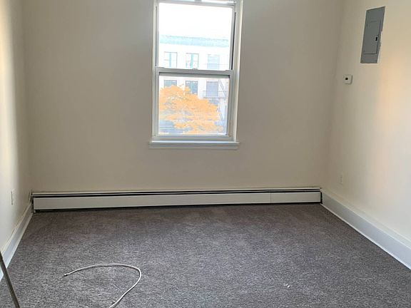 2nd image of 47 N Broadway APT 4