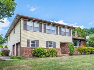 257 Eyland Ave, Roxbury Twp., NJ 07876