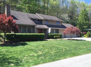 182 Meadowview Ln, Pikeville, KY 41501