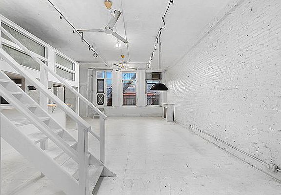 4th image of 654 Broadway #6R