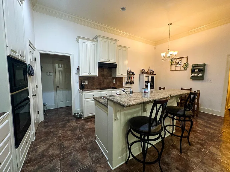 645 Summer Breeze Dr — Photo 3