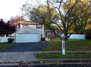 227 Bucks Meadow Ln, Newtown, PA 18940
