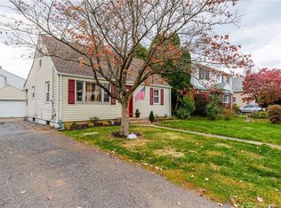25 Oakland Ave, New Britain, CT 06053