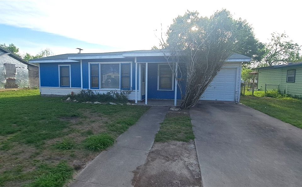 327 Francis St, Kingsville, TX 78363 MLS 417264 Zillow