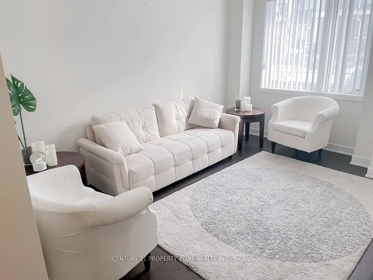 36 William Duncan Rd — Photo 9