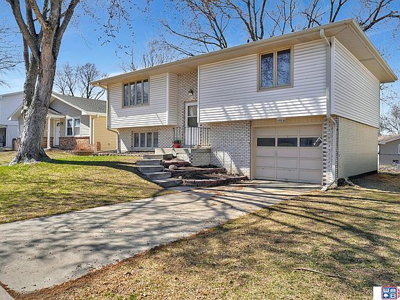 2nd image of 3701 Chapel Hills Ln