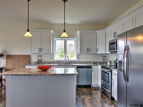 5th image of 44 Morgan Ct