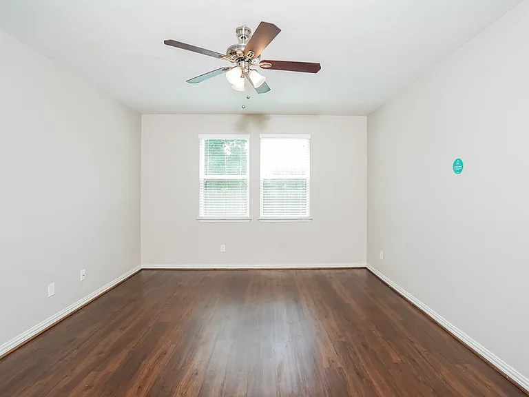 2726 Mesquite Ridge Dr — Photo 9