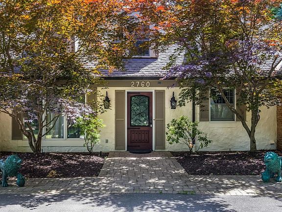 4th image of 2760 Lake Dr SE