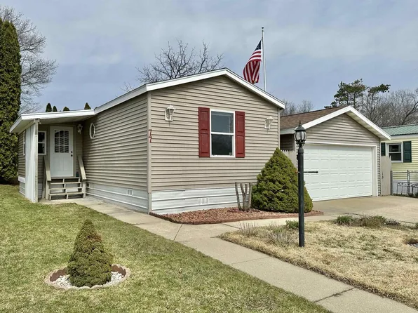 77 Falling Creek Circle, Janesville, WI 53548