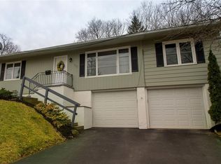136 Hazel Dr, Vestal, NY 13850