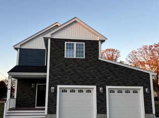 44 Central Ave, Seekonk, MA 02771