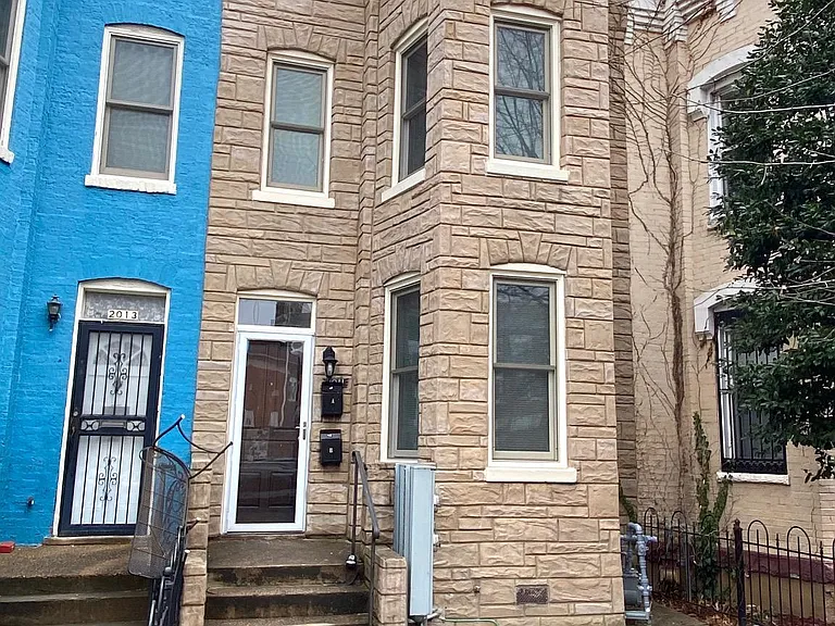 2011 Vermont Ave NW #A — Photo 1