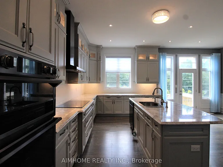 151 Bridgepointe Ct — Photo 5