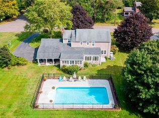 25 Captains Walk, Trumbull, CT 06611