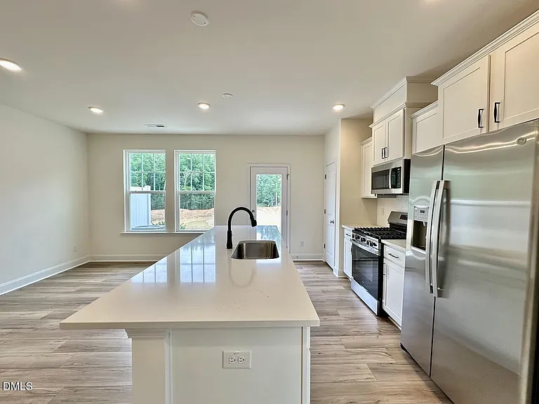 951 Kensley Grove Ln — Photo 9