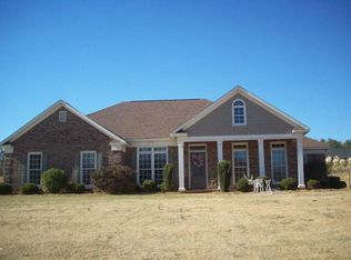 69 Ginn Lake Rd, Ellerslie, GA 31807