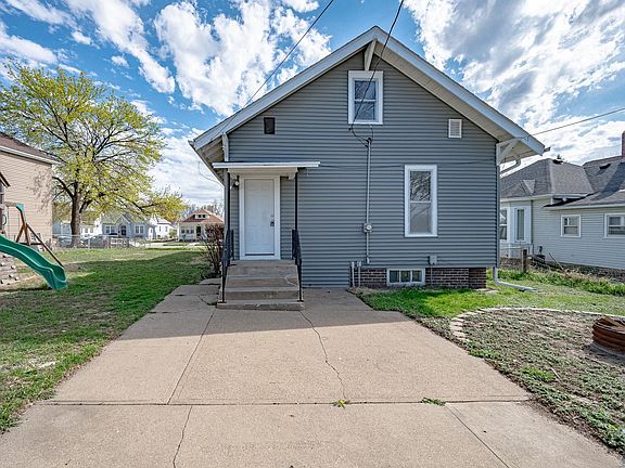 4th image of 3605 6th Ave