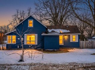 39 Grove St W, Barrie, ON L4N 1M6