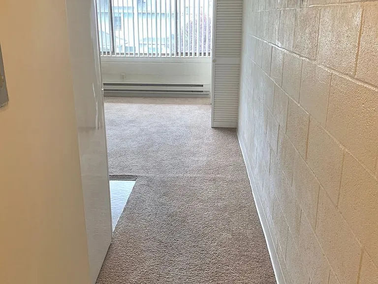 Campus Apartments — Photo 9