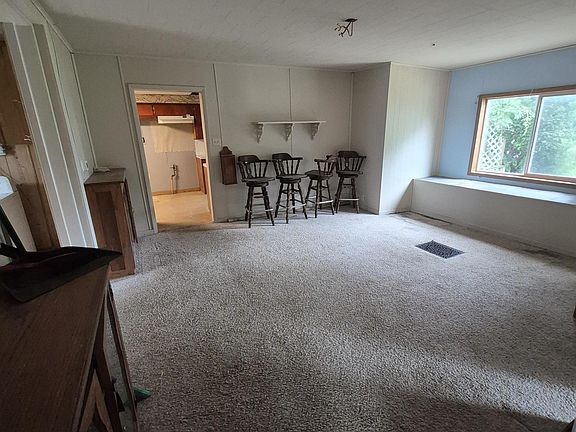 5th image of 515 Hawthorne St
